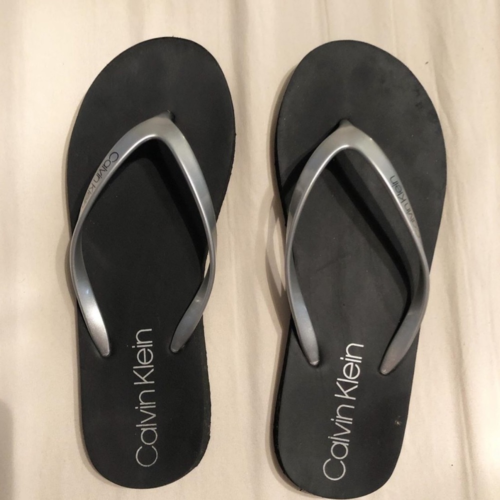 NEW CALVIN KLEIN SANDALS